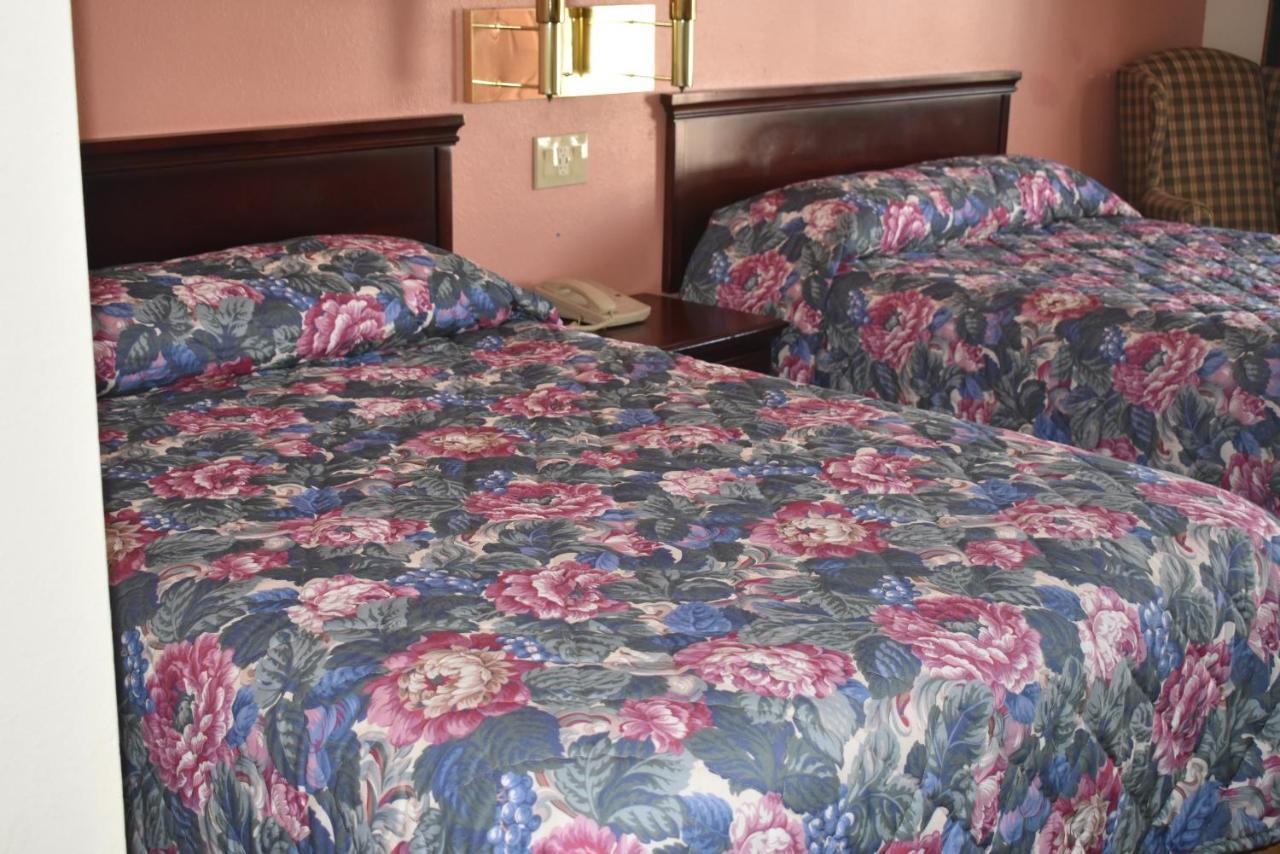 Royal Inn Спрингдейл Экстерьер фото